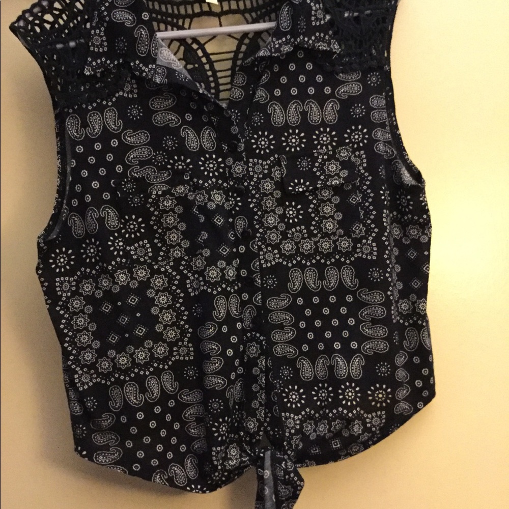 Cute casual top